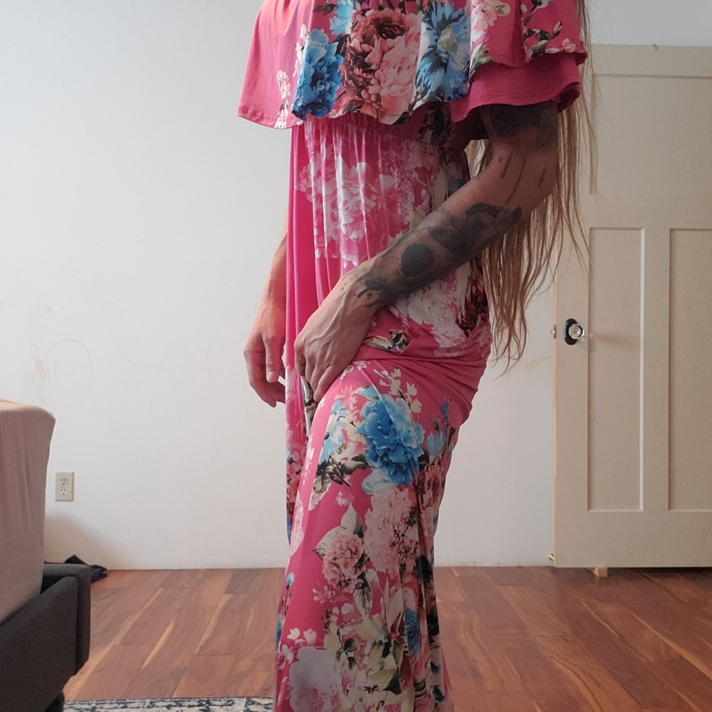 NWT Off shoulder/flounce style maxi dress